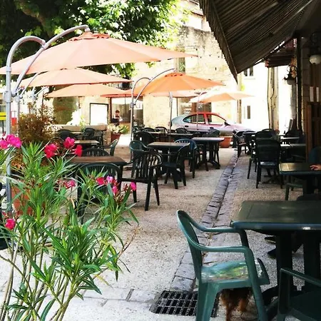 Du Puits Couette-café 2*