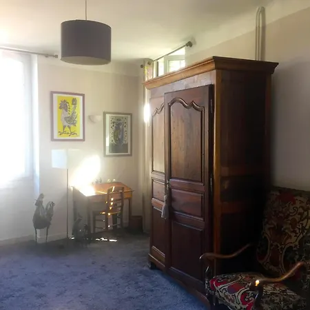 Du Puits Bed & Breakfast 2*