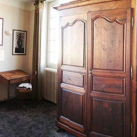 Du Puits Bed & Breakfast 2*